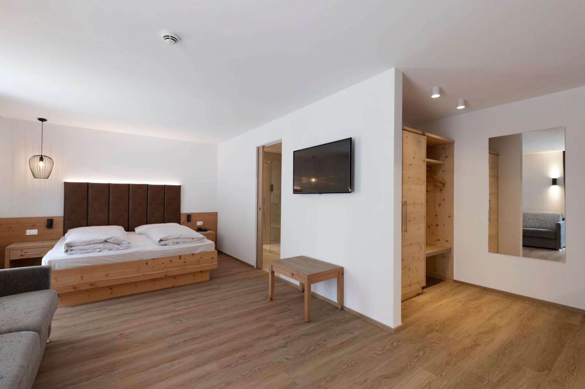 Zur Bruecke - Your Home In Heart Of South Tyrol, With Brixencard And Free Parking Фортецца Экстерьер фото